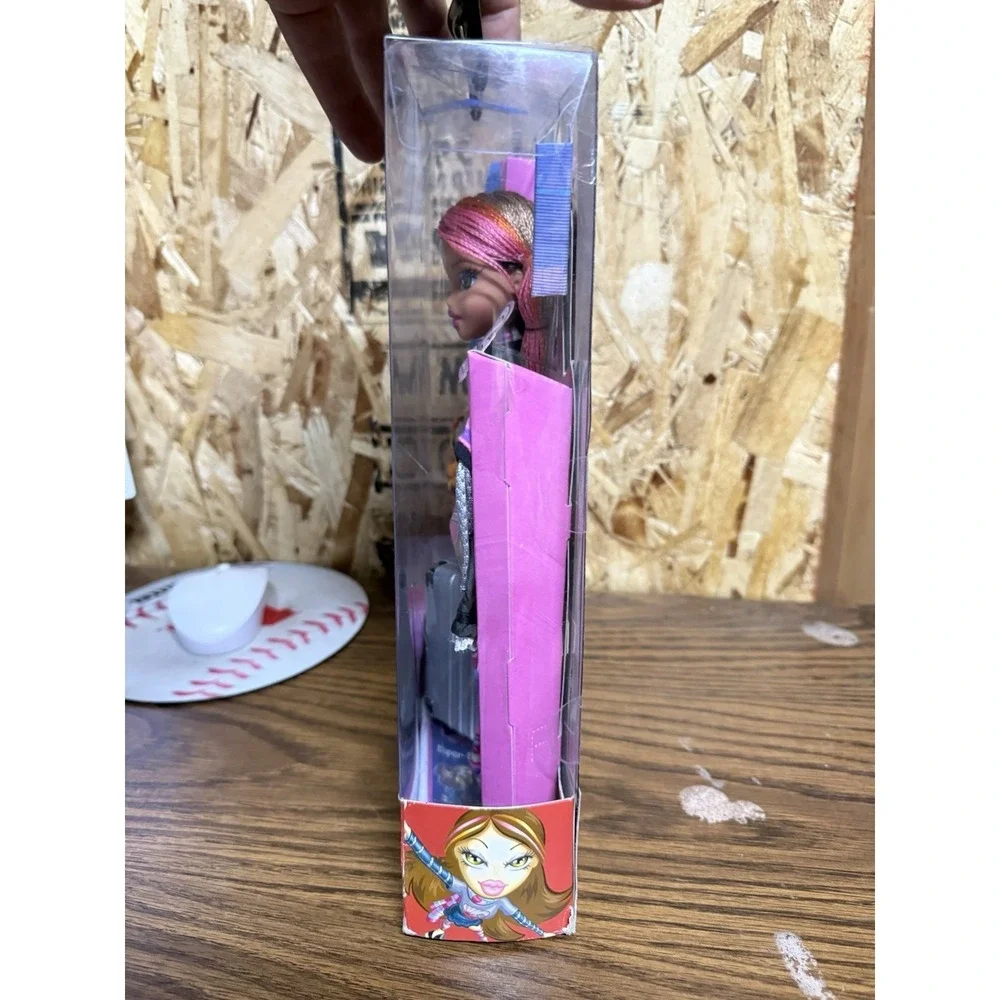 2004 Bratz TOKYO A GO-GO FIANNA Anime Doll w Exclusive Keychain_277828_NRFB
